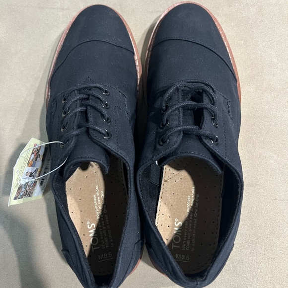 TOMS Men’s Oxford shoes - Picture 6 of 6